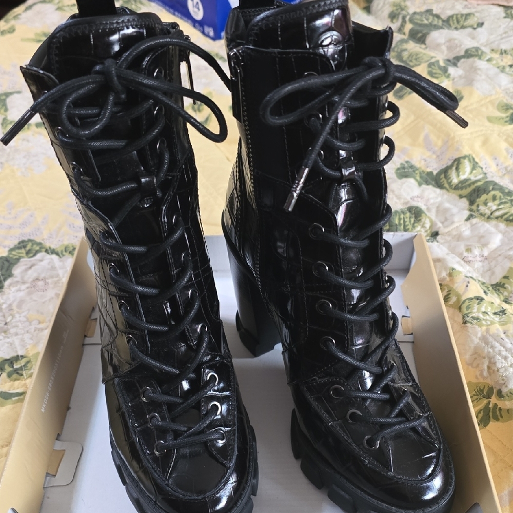 New Imbosed    Michael Kors Boots